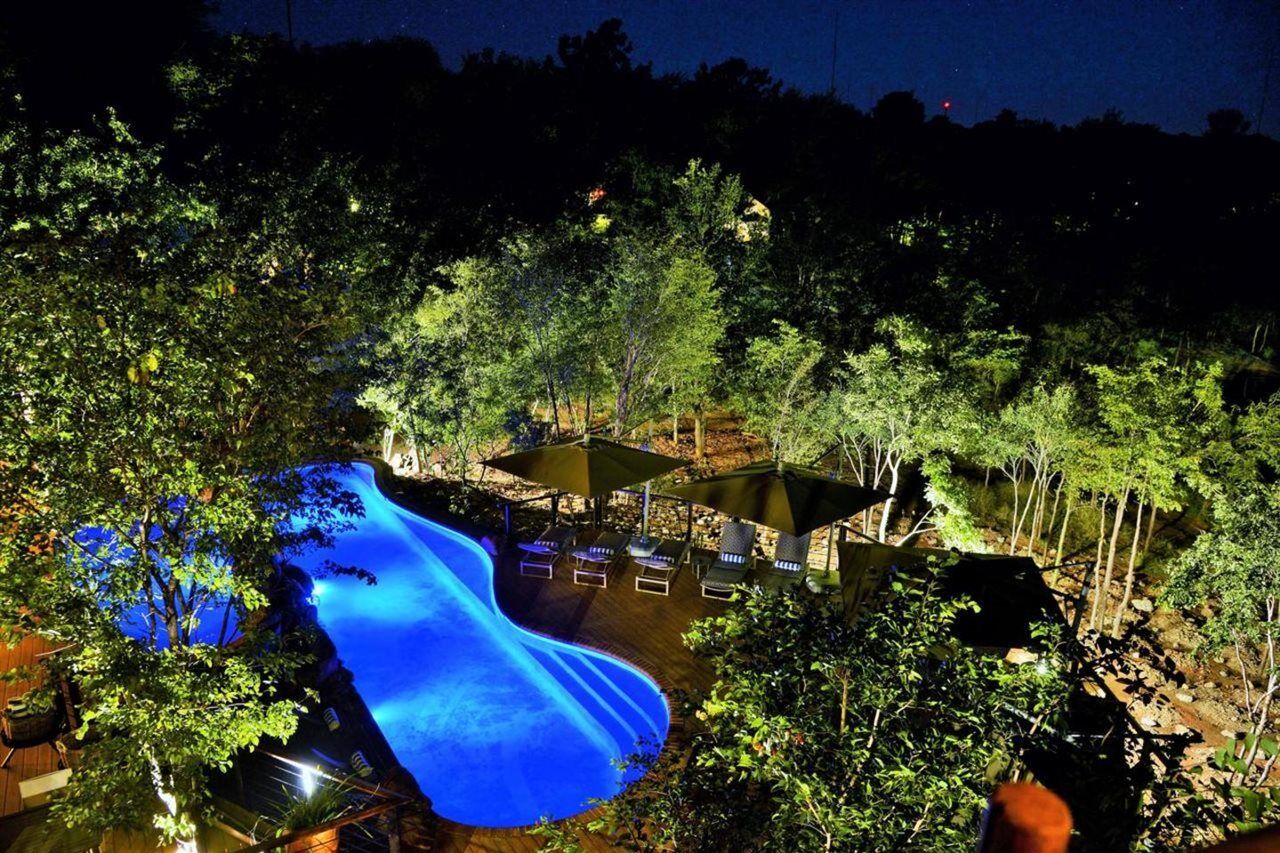 Victoria Falls Safari Lodge מראה חיצוני תמונה